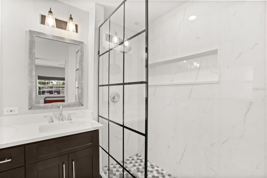 Image 25 of property listing at 4515 BRADLEY AVENUE, Orlando, FL 32839