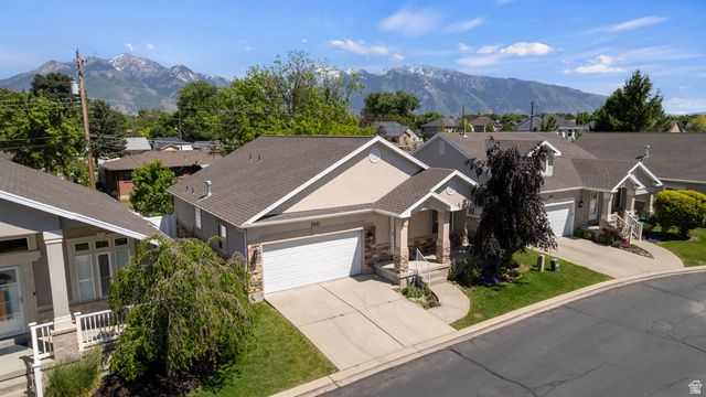 7471 S GREENWOOD VILLAGE DR, Midvale, UT 84047