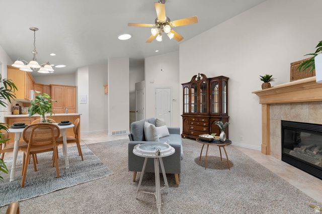 7471 S GREENWOOD VILLAGE DR, Midvale, UT 84047