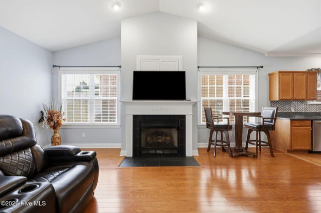 932 Dearborn Court, Winterville, NC 28590