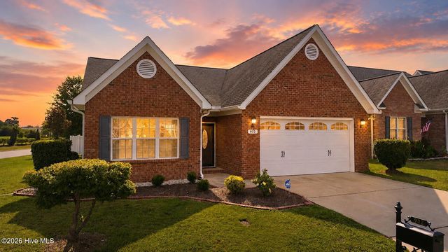 932 Dearborn Court, Winterville, NC 28590