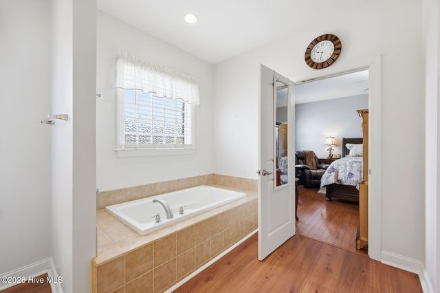 932 Dearborn Court, Winterville, NC 28590