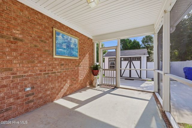 932 Dearborn Court, Winterville, NC 28590