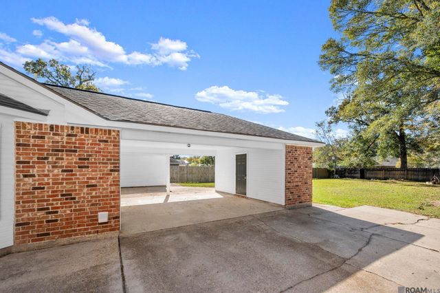 10753 Downey Dr, Greenwell Springs, LA 70739