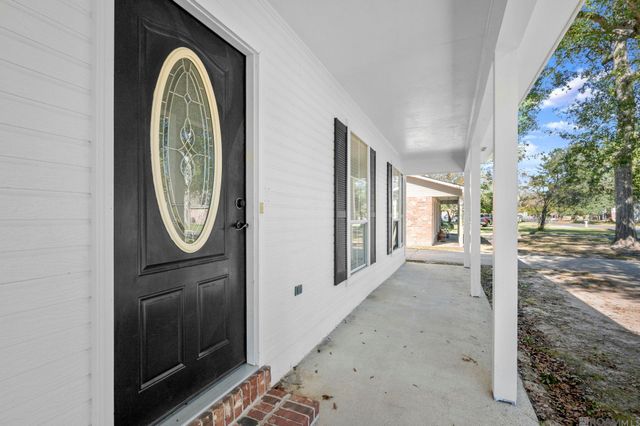 10753 Downey Dr, Greenwell Springs, LA 70739