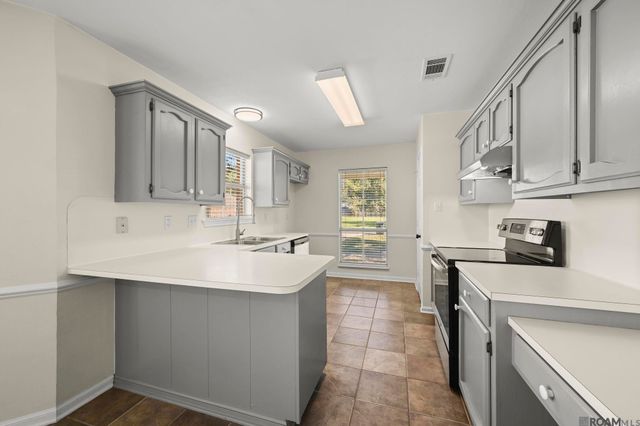 10753 Downey Dr, Greenwell Springs, LA 70739