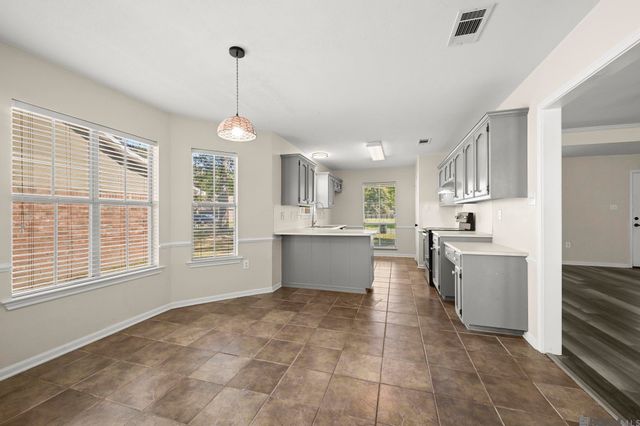 10753 Downey Dr, Greenwell Springs, LA 70739