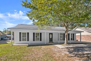 10753 Downey Dr, Greenwell Springs, LA 70739