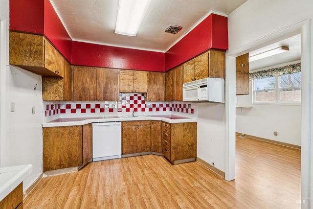 2602 W Woodlawn Ave, Boise, ID 83702