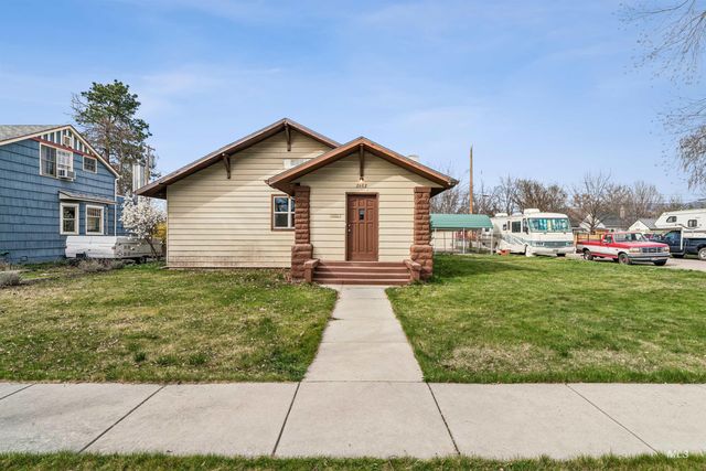 2602 W Woodlawn Ave, Boise, ID 83702