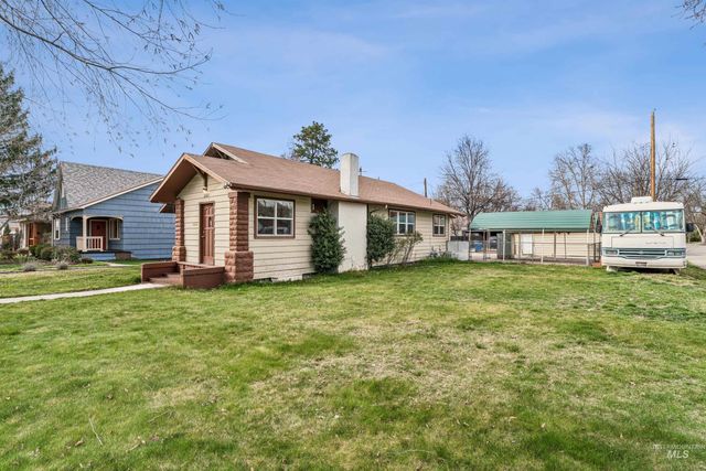 2602 W Woodlawn Ave, Boise, ID 83702