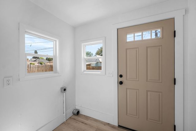 2619 W Mallon Ave, Spokane, WA 99201