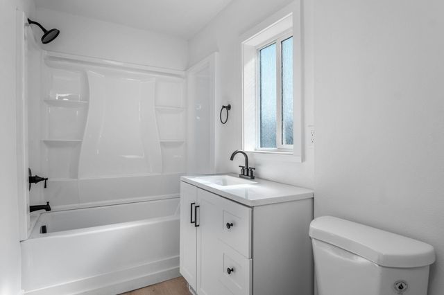 2619 W Mallon Ave, Spokane, WA 99201