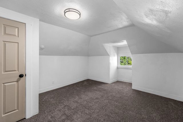 2619 W Mallon Ave, Spokane, WA 99201