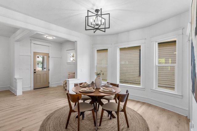 2619 W Mallon Ave, Spokane, WA 99201