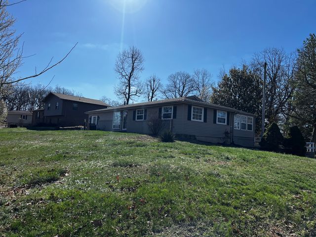 33 Westwood Drive, Mt Vernon, IL 62864