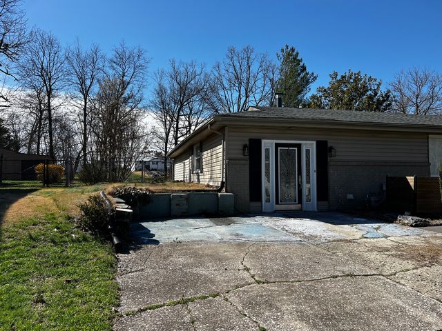 33 Westwood Drive, Mt Vernon, IL 62864