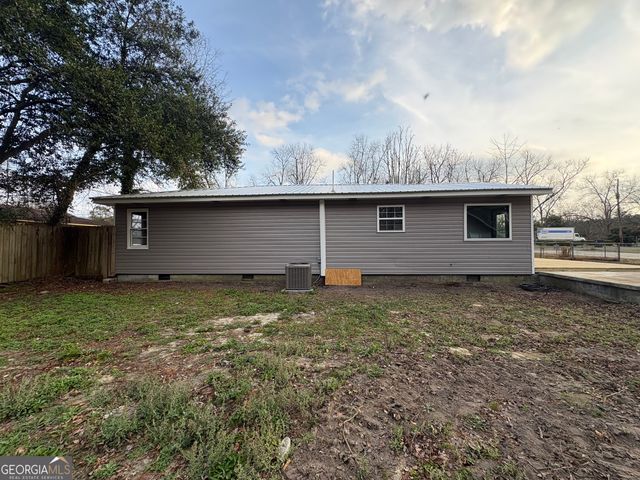 118 Edmondson Circle, Cochran, GA 31014