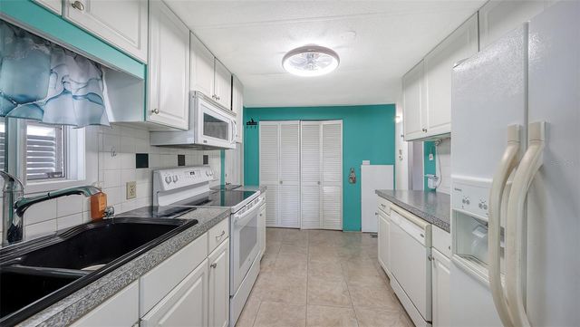 502 BOLIVIA BOULEVARD, Bradenton, FL 34207