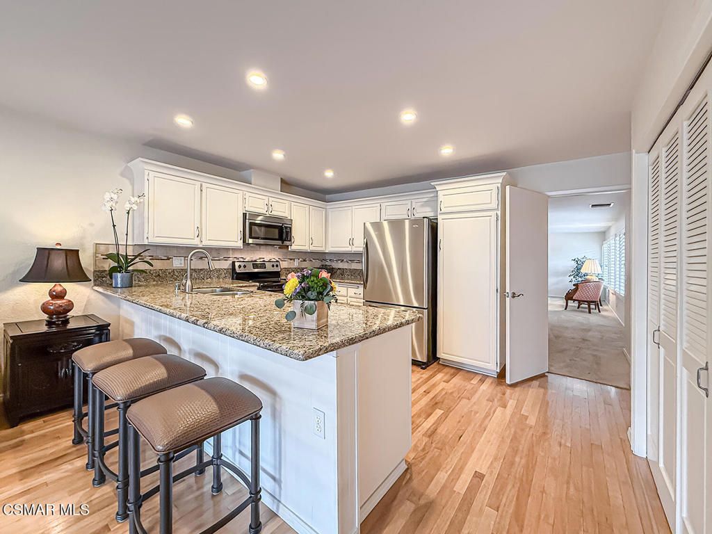 2270 Portola Lane, Westlake Village, CA 91361