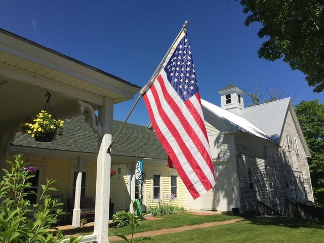 79 High Street, Pittsfield, NH 03263