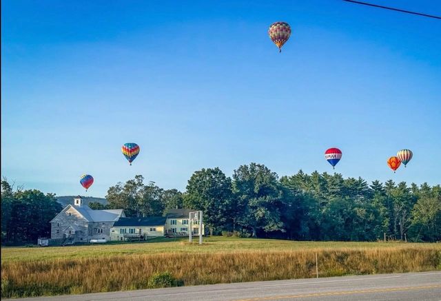 79 High Street, Pittsfield, NH 03263