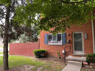 25709 Salem 74, Roseville, MI 48088