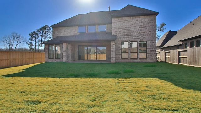 12214 Grassy Bend Drive, Mont Belvieu, TX 77523