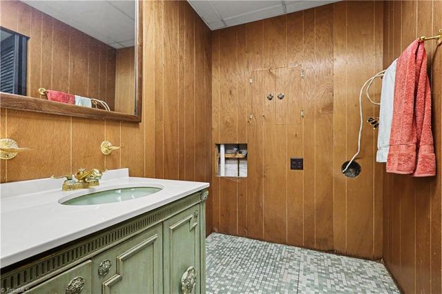 3608 Kirby Drive, Greensboro, NC 27403
