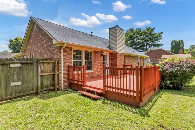 2614 Wellington Pl, Murfreesboro, TN 37128