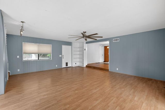 3860 Spencer Way, Sacramento, CA 95821