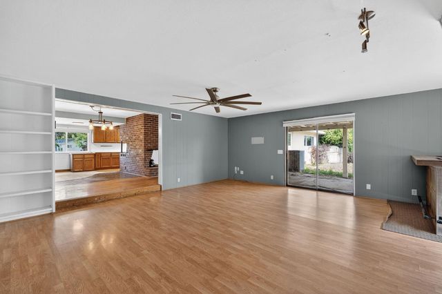 3860 Spencer Way, Sacramento, CA 95821