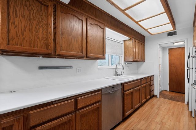 3860 Spencer Way, Sacramento, CA 95821