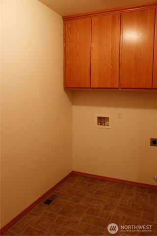 2360 SE Plymouth Way, Port Orchard, WA 98366