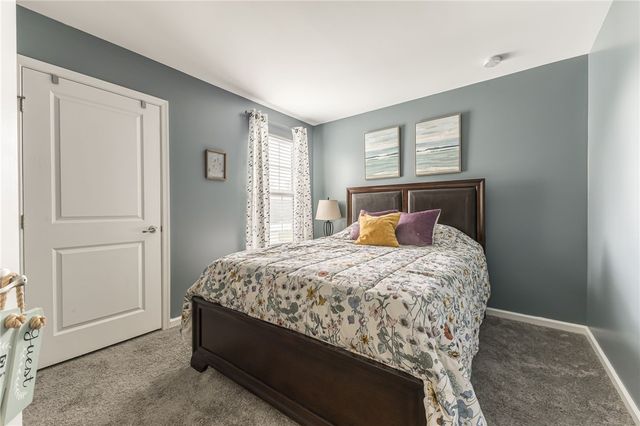 1103 Harlowe Lane, Farmington, NY 14425