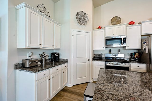 715 Eastridge Dr., Conway, SC 29526