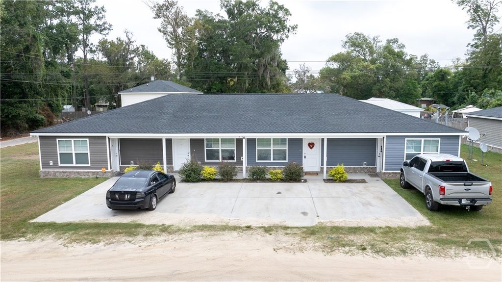 Image 6 of property listing at 36 SW Pine Street SW, Ludowici, GA 31316