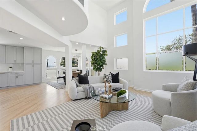 24 Eastwind Street 1, Marina Del Rey, CA 90292