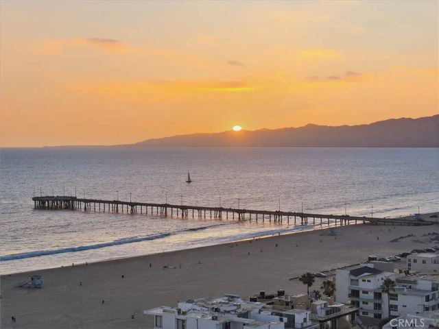 24 Eastwind Street 1, Marina Del Rey, CA 90292