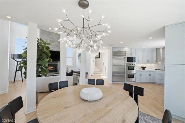 24 Eastwind Street 1, Marina Del Rey, CA 90292