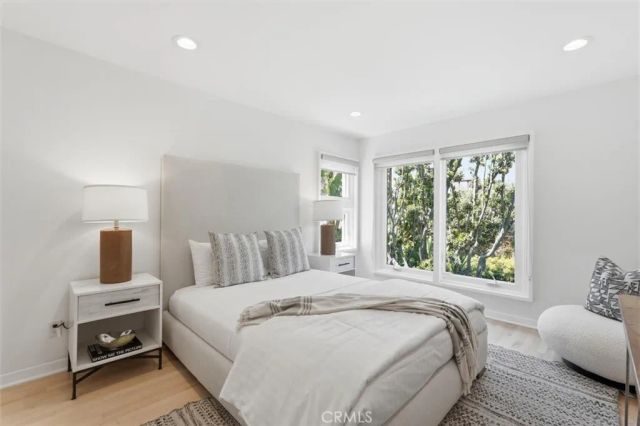 24 Eastwind Street 1, Marina Del Rey, CA 90292