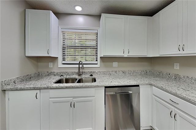 4031 Oak Stone Drive, Douglasville, GA 30135