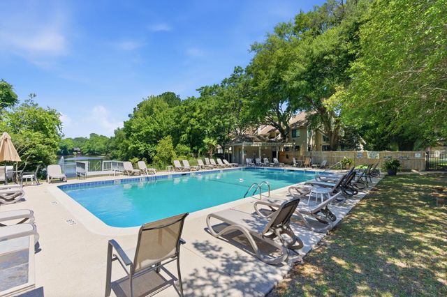342 Spoonbill Lane, Mount Pleasant, SC 29464
