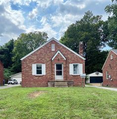 1815 S New Florissant Road, St Louis, MO 63031