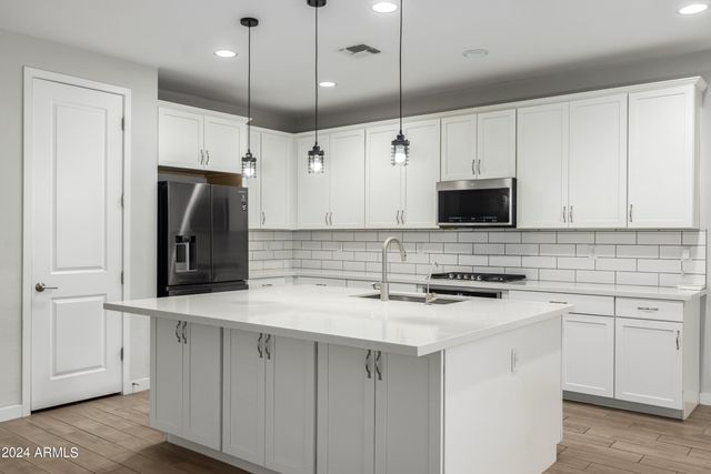 23027 E ROSA Road, Queen Creek, AZ 85142