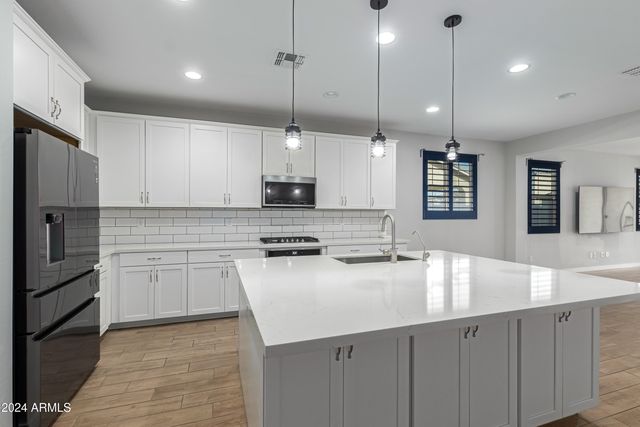 23027 E ROSA Road, Queen Creek, AZ 85142