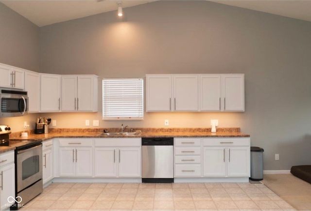 2287 Rosswood Boulevard, Indianapolis, IN 46229