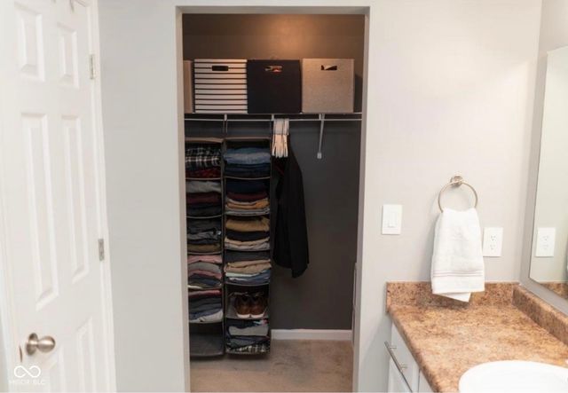 2287 Rosswood Boulevard, Indianapolis, IN 46229