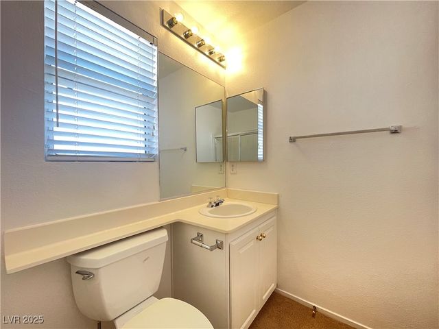 70 Belle La Blanc Avenue, Las Vegas, NV 89123