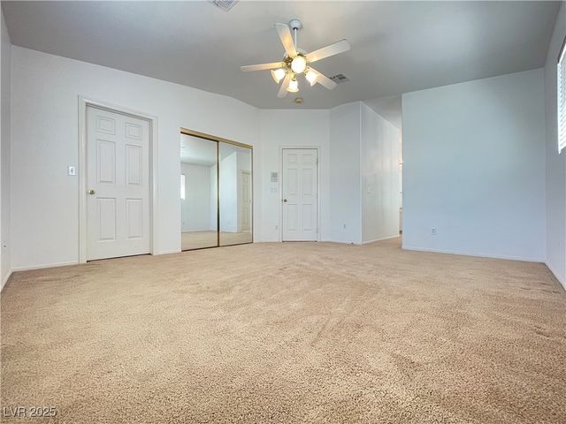 70 Belle La Blanc Avenue, Las Vegas, NV 89123